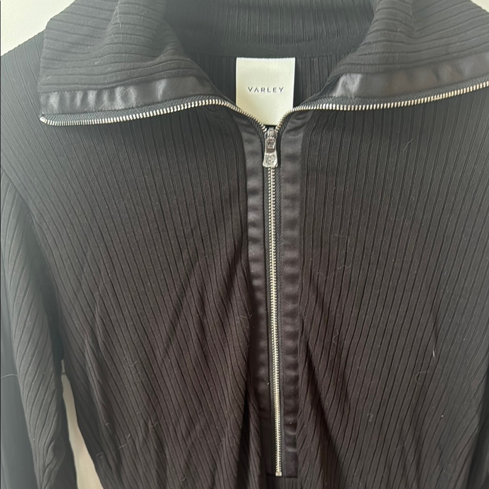 Varley Black Ribbed Top - Picture 3 of 5